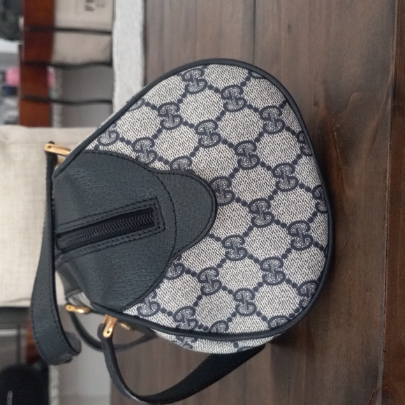 Authentic Vintage Gucci GG Monogram Supreme Tubular Satchel Bag - Picture 4 of 10